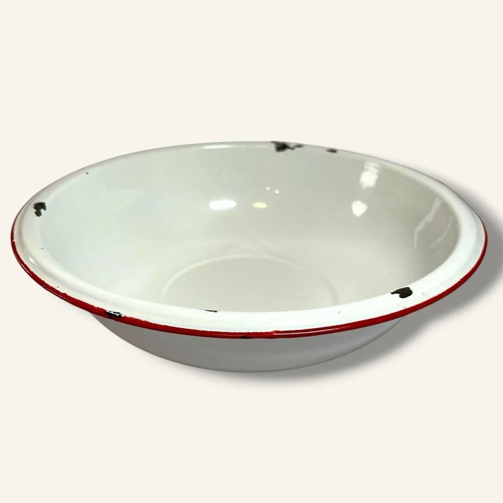 Vintage‎ Enamel Wash Basin White Red Rim Farmhouse Country Primitive 12.5